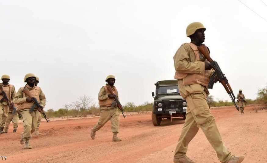 مقتل حوالي 10 عسكريين في بوركينا فاسو