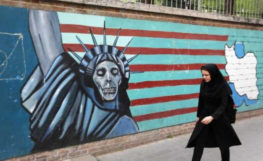إعتراف إيراني.. النظام يَمرّ بظروف خطيرة وصعبة 