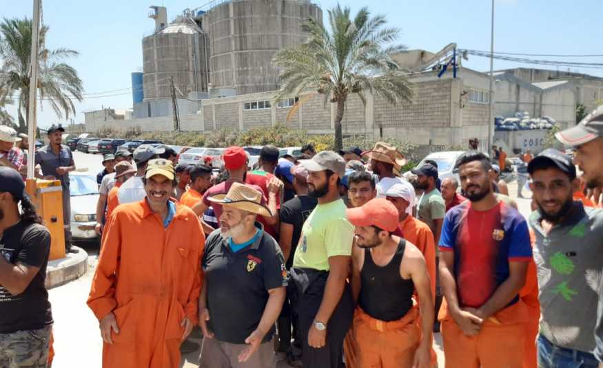 حل لأزمة اضراب عمال معمل النفايات في صيدا: السعودي وعد بتأمين مستحقاته
