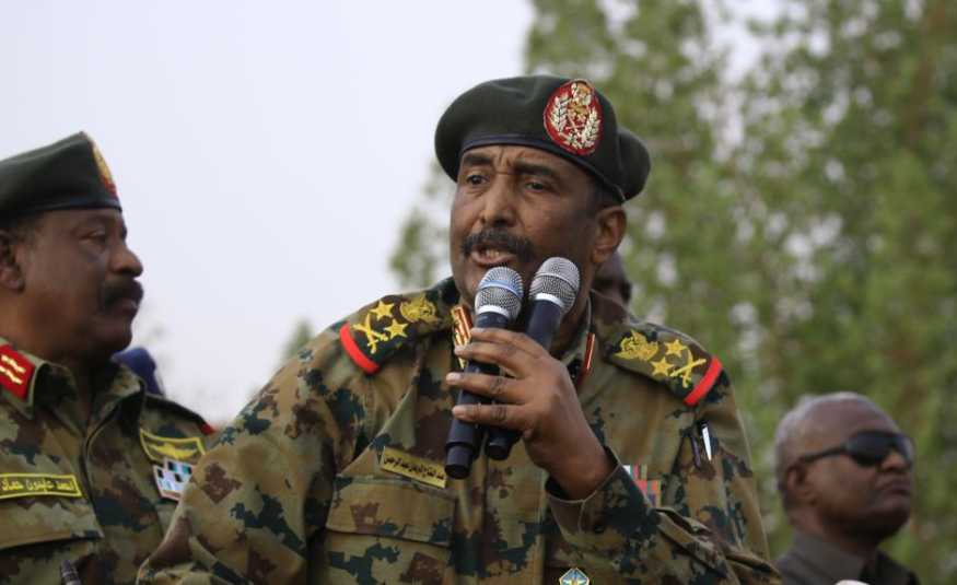 السودان.. أعضاء مجلس السيادة يؤدون اليمين 